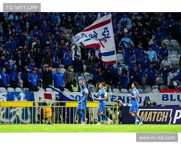 广岛三箭1-0送申花出局，荒木隼人头球终结中超希望