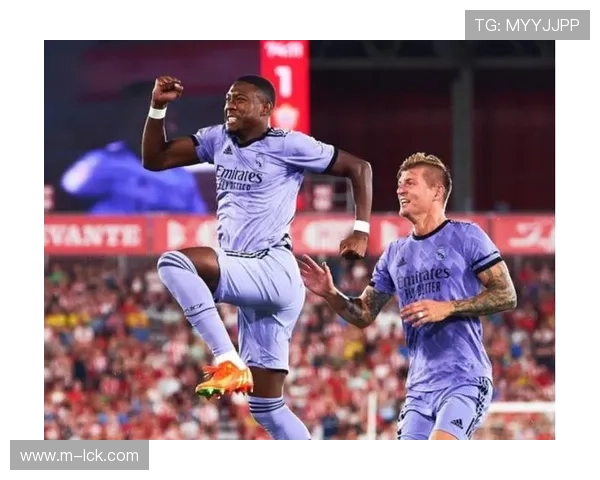 杜埃替补登场3分钟破门,巴黎奇兵导演逆转好戏 杜埃替补登场3分钟破门,巴黎奇兵导演逆转好戏